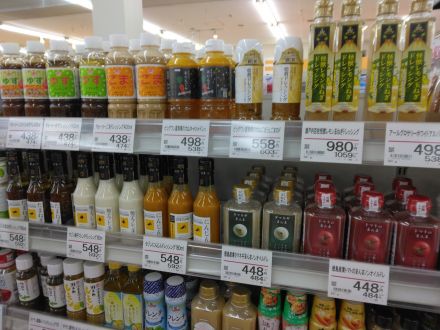 ドレッシング売場を仕切り直しました！