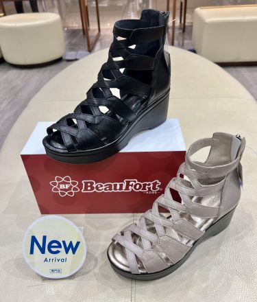 【2F BwithBアウトレット】ブーツサンダル入荷しました♪