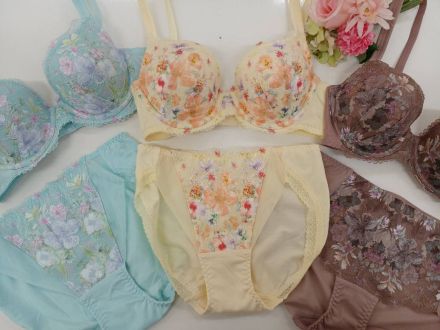 新商品入荷のお知らせです。