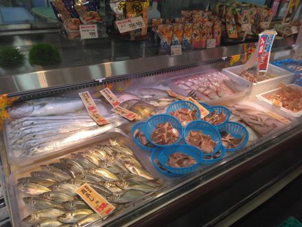 鮮度抜群の生魚を是非どうぞ♪♪
