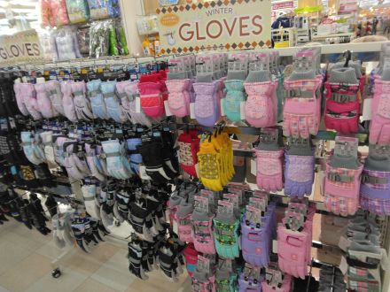 キッズスキーウェア品揃え中！