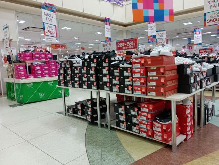 春のシューズフェア開催中☆