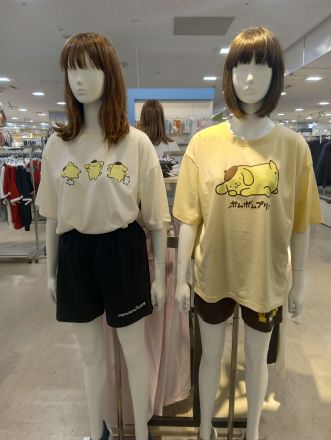 イオン下田店1階　ダブルフォーカス売場　キャラクターTシャツ集合