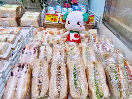 ＊：.｡☆サンドイッチ☆。.:＊_