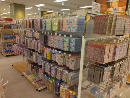 ☆ホビー売り場から商品のご案内☆