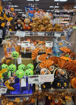 ハロウィン商品続々入荷中！！