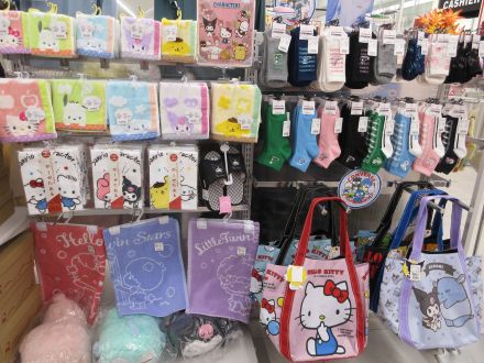 コンバース×サンリオコラボ　オークワ春日井店_